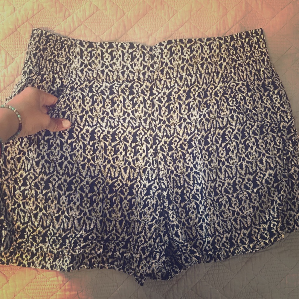 Summer shorts with pockets